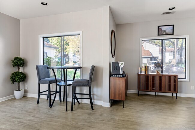 Verde Vue Apartments, Savannah, GA 31406 - photo 7