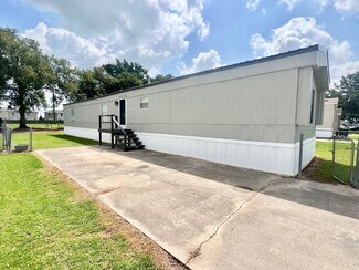 1617 Bradley Ln, New Iberia, LA 70560