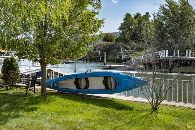 Calm bay waters around Barnum Island make for great kayaking.