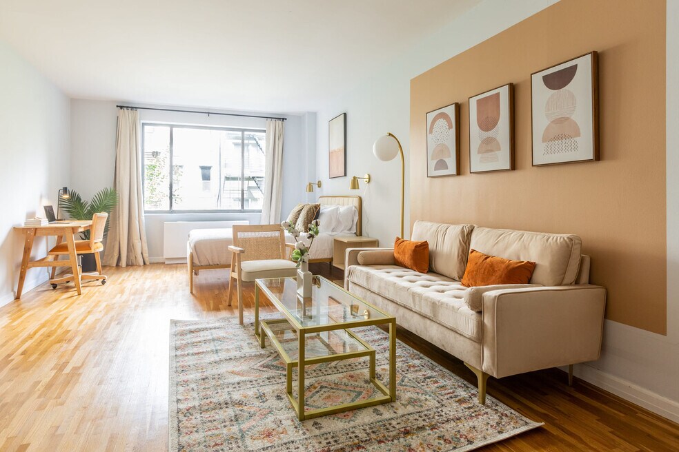 417 E 83rd St unit ID1013716P, New York, NY 10028 - photo 1