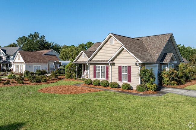 You can also find smaller 1 story traditional homes in Wilmington.