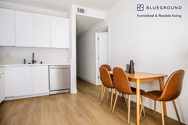 1130 N Orange Dr unit FL3-ID1304, Los Angeles, CA 90038 - photo 4