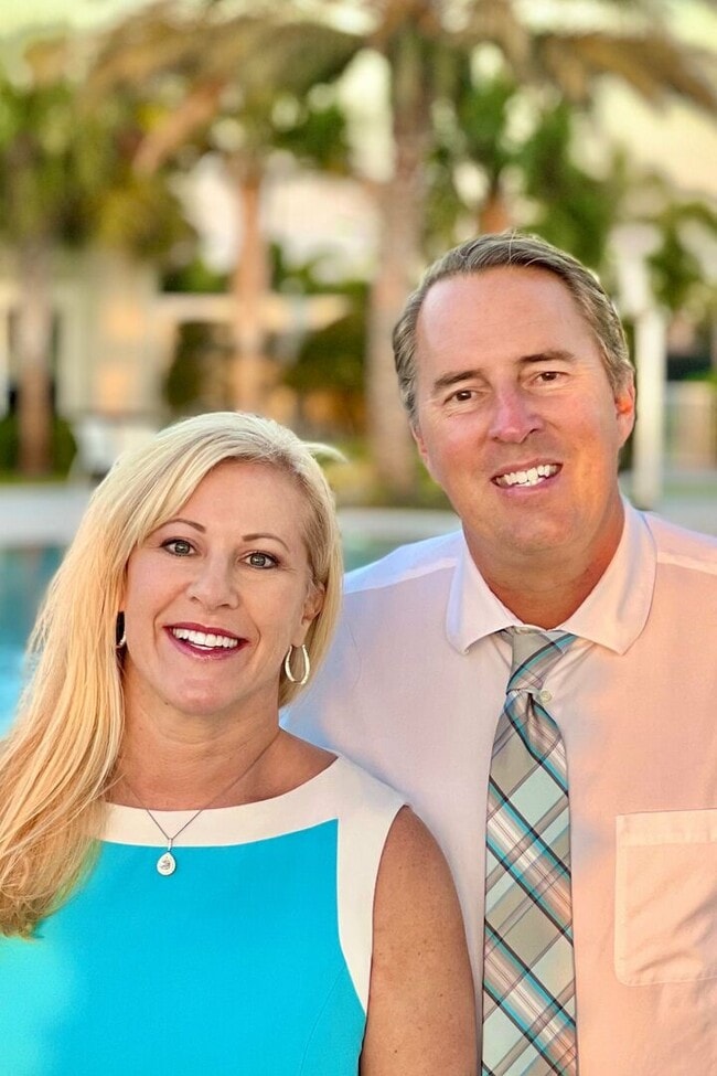 Lisa and Jon Schroeder