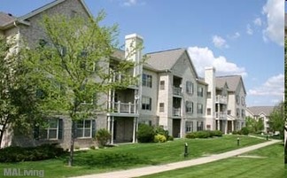 8561 Greenway Blvd, Middleton, WI 53562