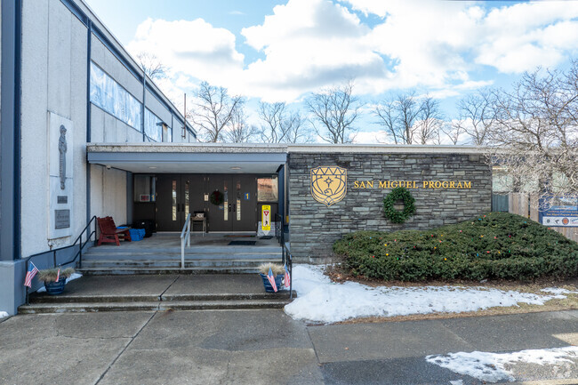 San Miguel Academy Of Newburgh