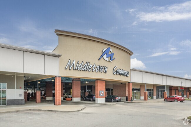 Middletown Commons is home to a wide variety of national brands, restaurants and some mom-and-pop shops.