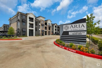 9815 Almeda Genoa Rd, Houston, TX 77075