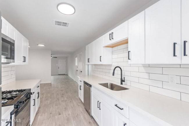 3011 Pine Tree Dr, Bonita Springs, FL 34134 - photo 4