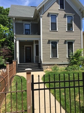 722 W Kalamazoo Ave, Kalamazoo, MI 49007