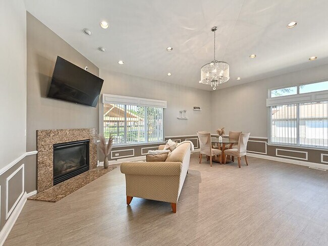 Northgate Apartments, Waukegan, IL 60087 - photo 4