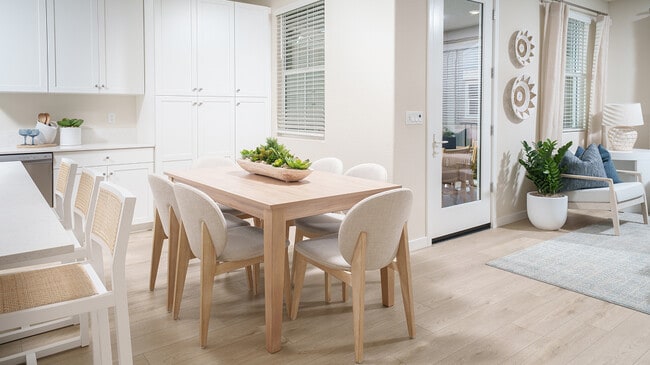 1155 Bellawood Dr, Galt, CA 95632 - photo 3