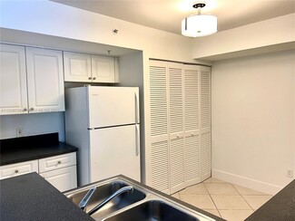 150 NW 96th Ave Unit 207, Pembroke Pines, FL 33024