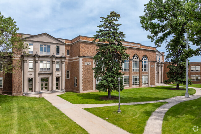 West High School is in the Green Bay school district.