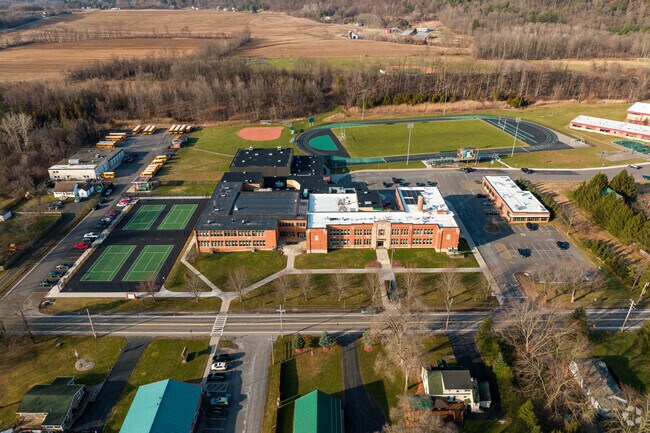 Wheeler Elementary in Onondaga's front side of the builing.