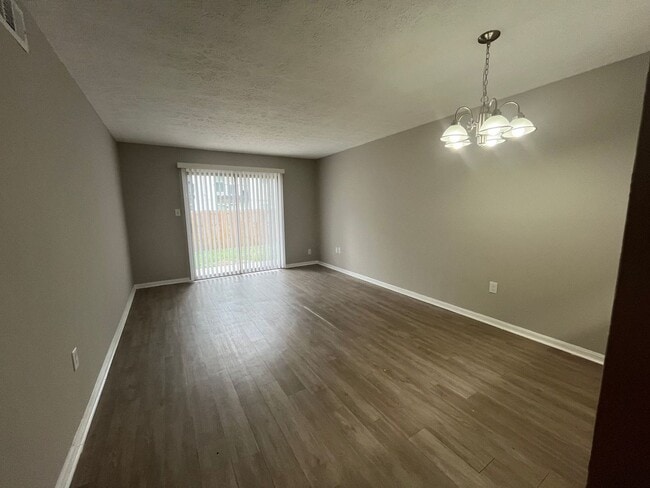 301 E Second St unit 19 SM, Springfield, GA 31329 - photo 4