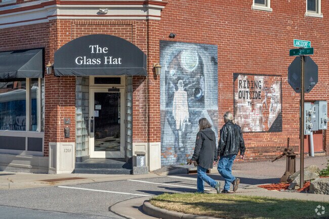 If you don't own a car, getting around Athletic Park by foot is easy.