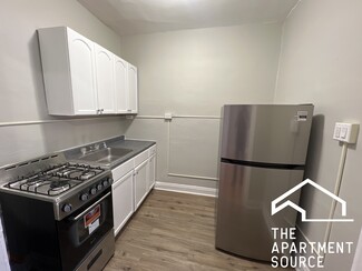 5451 S Cornell Ave Unit 210, Chicago, IL 60615