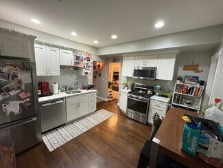 26 Elder St Unit 2, Boston, MA 02125