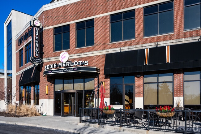 Eddie Merlot's serves aged steaks, seafood & a lengthy wine list in plush surroundings.