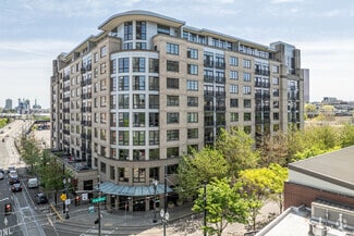 900 NW Lovejoy St, Portland, OR 97209