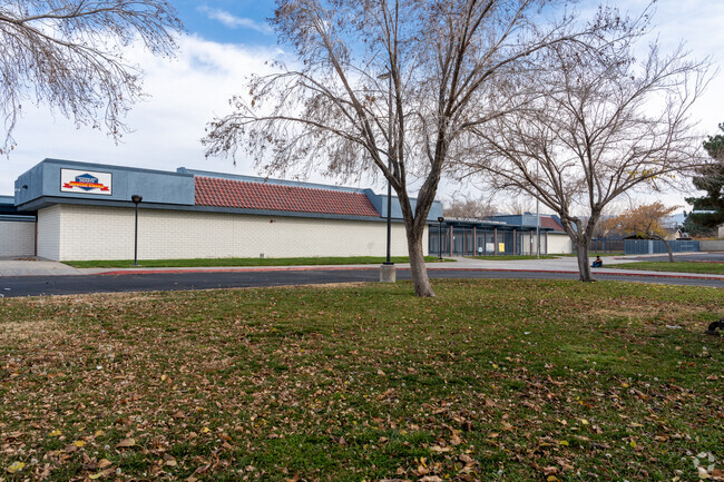 At Chaparral Elementary, 29% of students scored at or above the proficient level for reading.
