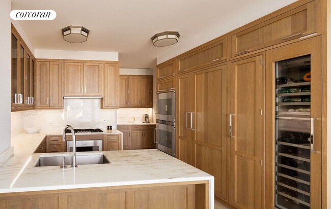 Four Seasons, New York, NY 10007 - photo 5