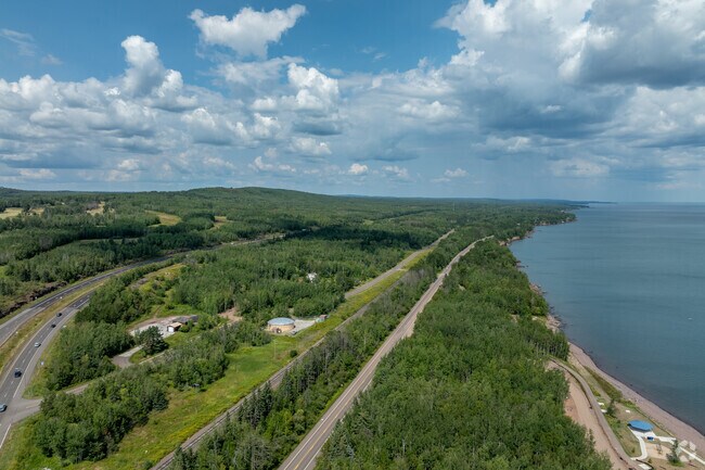 The North Shore neighborhood consists of lake shores and rolling hills.