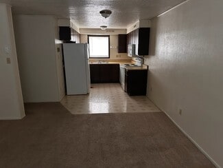 718 Miller Ct Unit B, Rawlins, WY 82301
