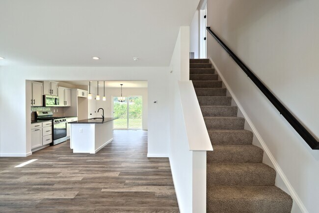 4306 Brown Rd unit 36467931, Spring Grove, PA 17362 - photo 6