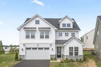 305 Sunbird Ln, Waynesboro, VA 22980