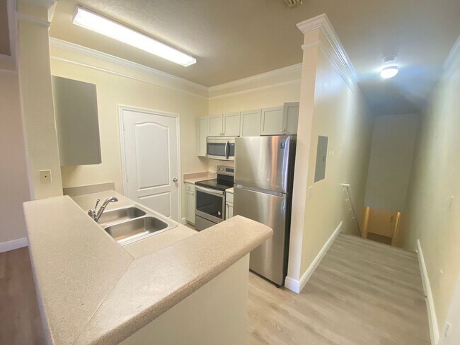 19901 Villa Tuscany Way, Orlando, FL 32821 - photo 6