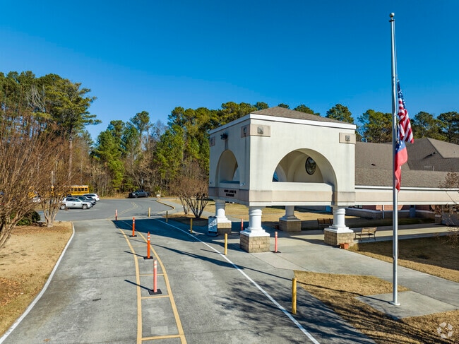 North LaFayette Elementary is a public Pre-K through 5th grade school in LaFayette, Georgia.