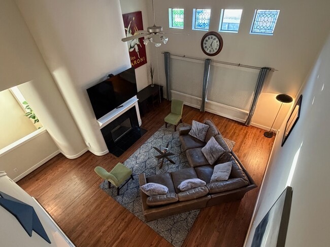 5810 Darling St, Houston, TX 77007 - photo 3