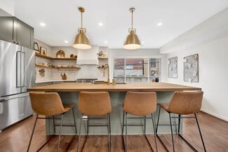 1646 W Julian St, Chicago, IL 60622