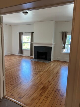 2708 Channing Way Unit single rooms, Berkeley, CA 94704