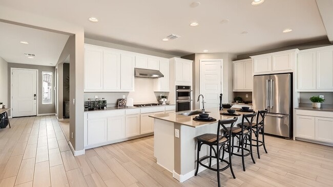 25501 N 176th Ave, Surprise, AZ 85387 - photo 2