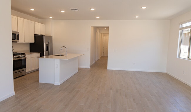 11869 E Arabelle Dr, Vail, AZ 85641 - photo 2