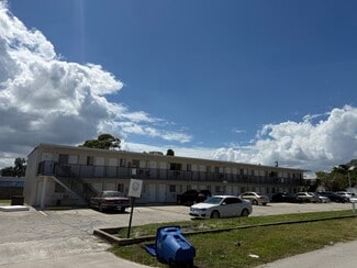 2452 Stella St, Fort Myers, FL 33901