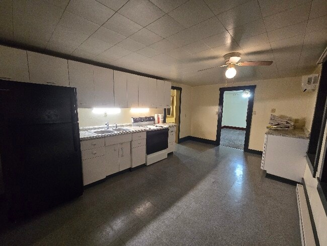 4022 Penns Valley Rd unit B, Spring Mills, PA 16875 - photo 2