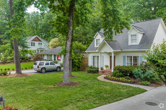 Mature trees and thoughtfully designed homes give Underwood Hills a cozy suburban feel while being minutes from downtown Atlanta.