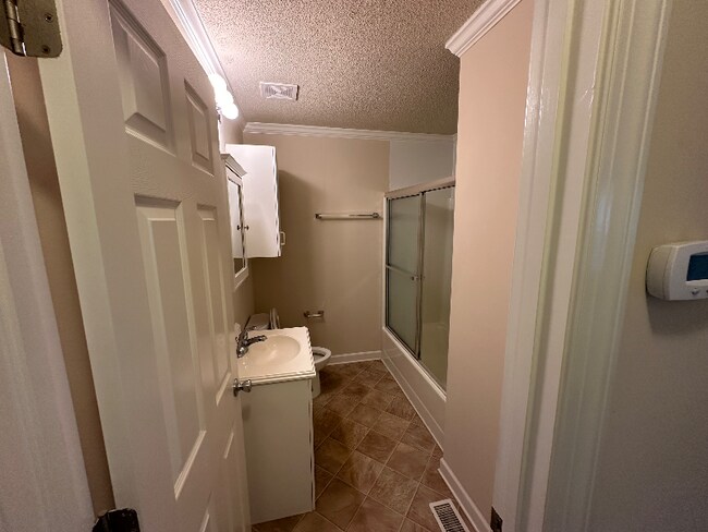 75 Rollins Acres Ln unit B, Lillington, NC 27546 - photo 7