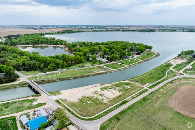 Lexington hikers and cyclists tackle the 10-mile loop trail encircling the water at Johnson Lake.