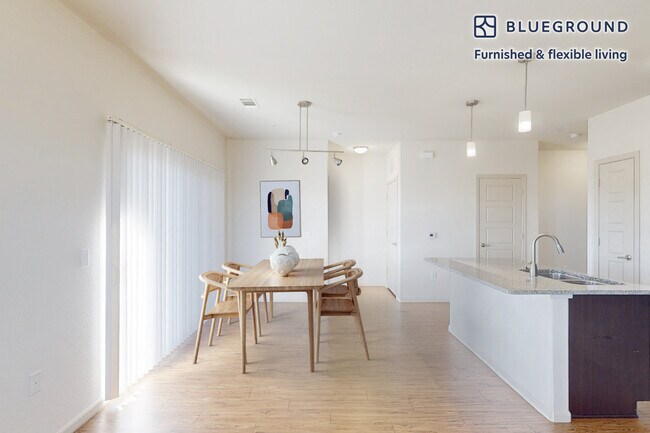 14125 Denver W Cir unit FL3-ID2057A, Golden, CO 80401 - photo 5