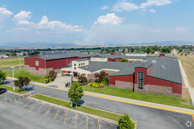 East Valley Middle School has an 18:1 student to teacher ratio.