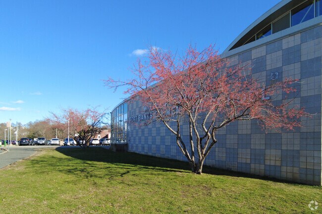 William P. Gorman/Fort Banks Elementary School has an overall rating of A- on Niche.