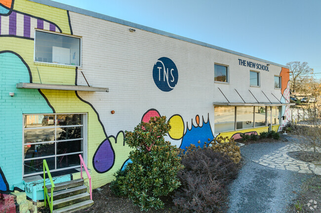 The New School has a 7 to 1 student to teacher ratio.