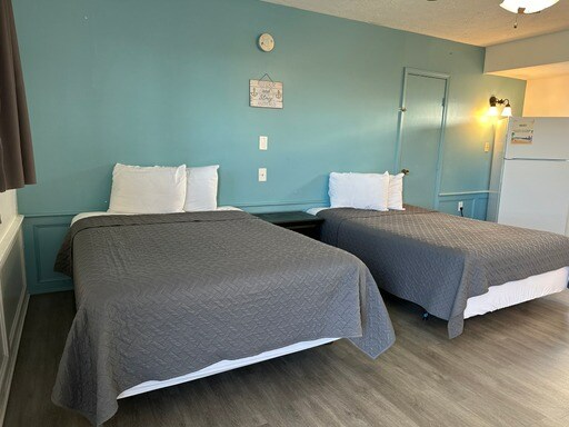 147 Ashworth Ave, Hampton, NH 03842 - photo 6