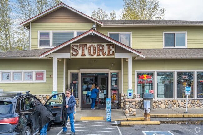 Stop in to Thunderbird trading post for groceries and supplies in Waller.