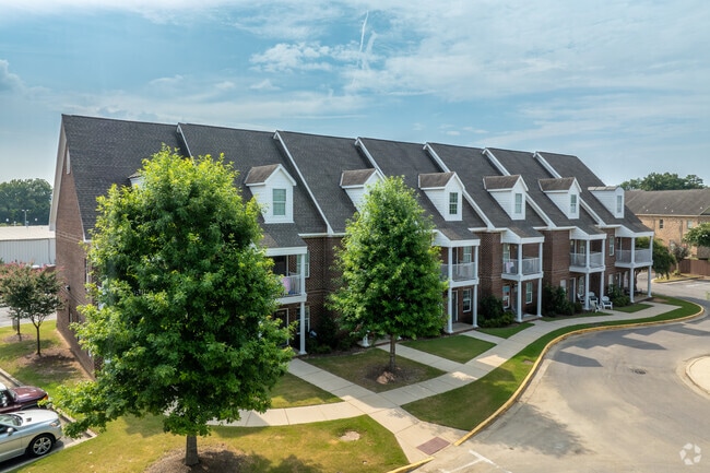 Old Row at Cloverdale, Tuscaloosa, AL 35401 - photo 2