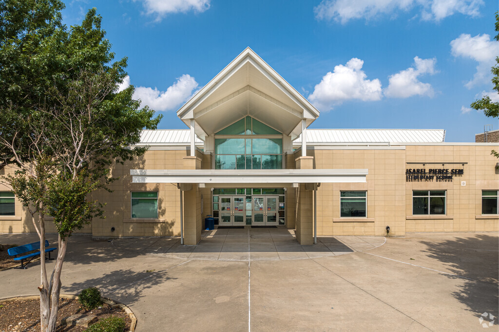 Isabel Pierce Sem Elementary School in Frisco Neighborhood.